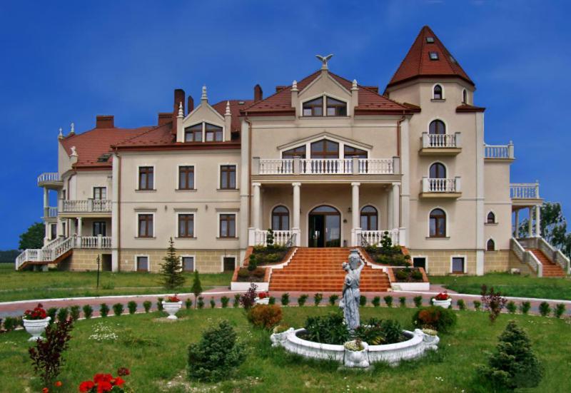 Palac Koronny Noclegi & Wypoczynek Wodzislaw Экстерьер фото